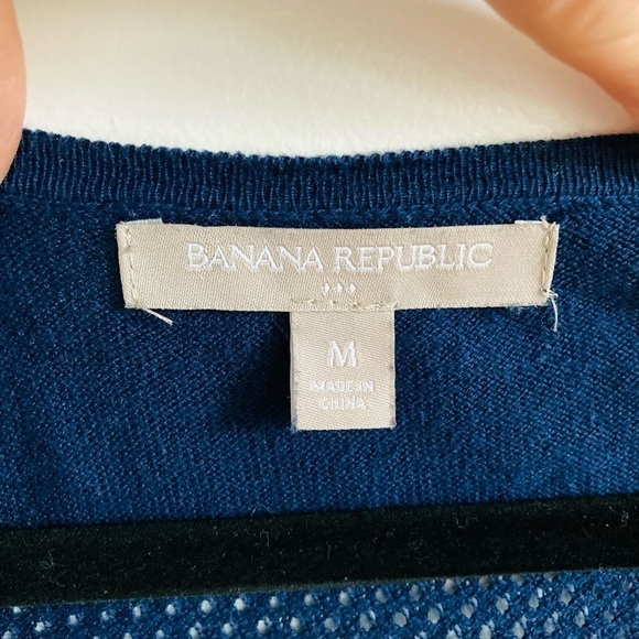 BANANA Republic Sheer Light Navy Cotton Summer Sweater. Size M - Picture 2 of 8